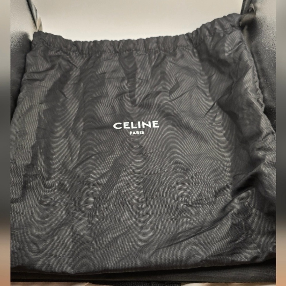 Authentic Cream Celine Bucket Bag - Picture 3 of 14